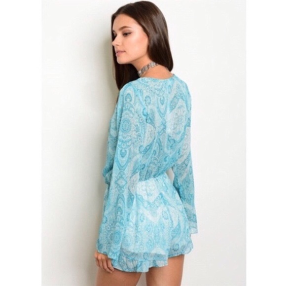 🌸last one🌸 Large dainty green blue romper. - Picture 2 of 2